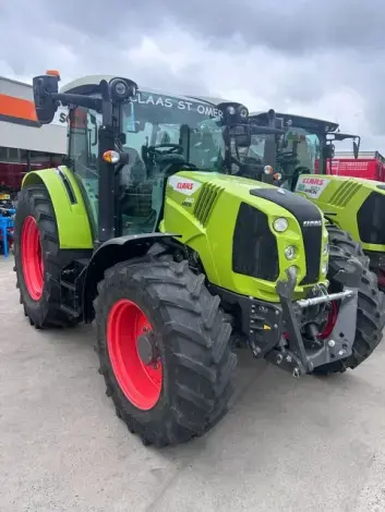 CLAAS Arion 440 - Photo 1