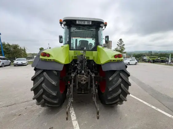 CLAAS ARION 630 CIS  - Photo 6