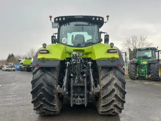 CLAAS AXION 920 CMATIC  - Photo 6