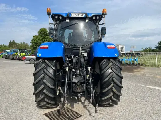 NEW HOLLAND T7.230 - Photo 6