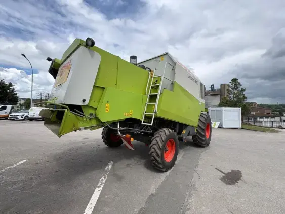 CLAAS MEDION 340 - Photo 7