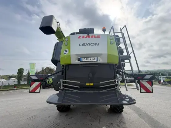 CLAAS 6700 - Photo 6