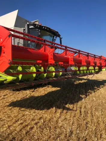 CLAAS Lexion 7700 Montana 4x4 - Photo 3