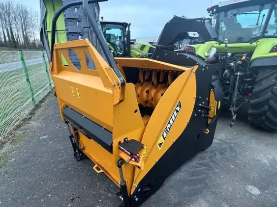 EMILY SIGMA - Photo 7