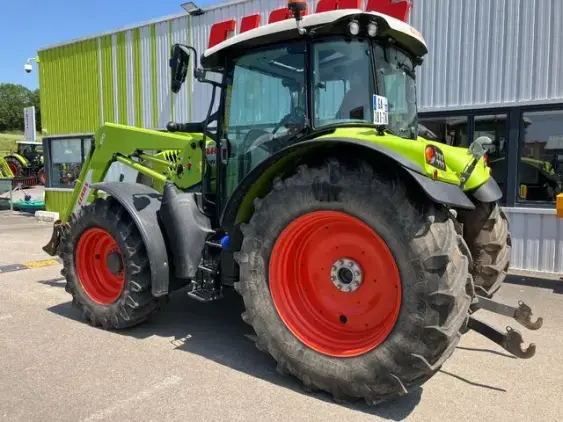CLAAS Arion 450 - Photo 4