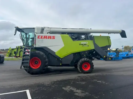 CLAAS Trion 660 Montana  - Photo 4
