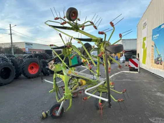 CLAAS VOLTO 800 - Photo 3