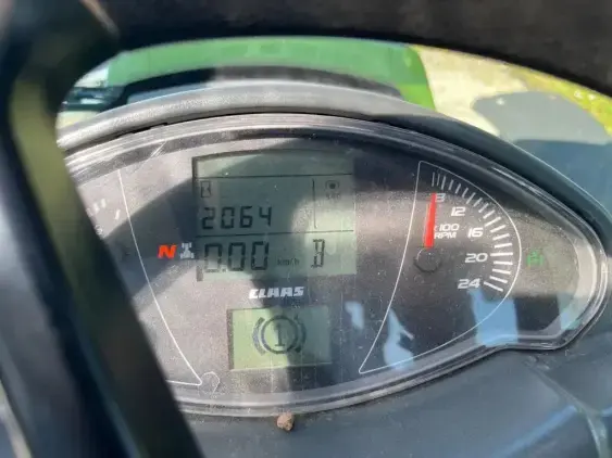 CLAAS Arion 420 - Photo 14