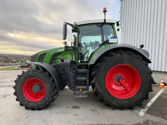 FENDT 824 VARIO PROFI + - Photo 4