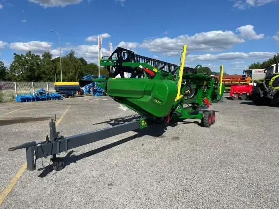 JOHN DEERE T560i HILLMASTER - Photo 23