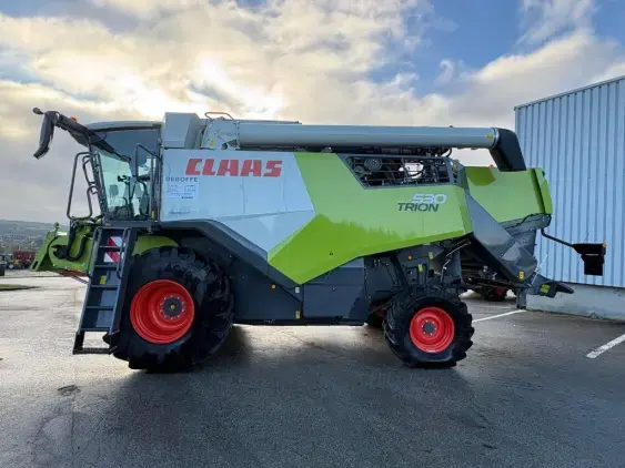CLAAS Trion 530 - Photo 4
