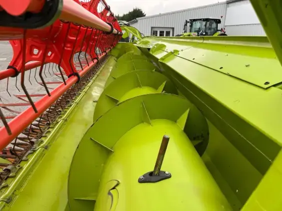 CLAAS Lexion 6700 - Photo 27