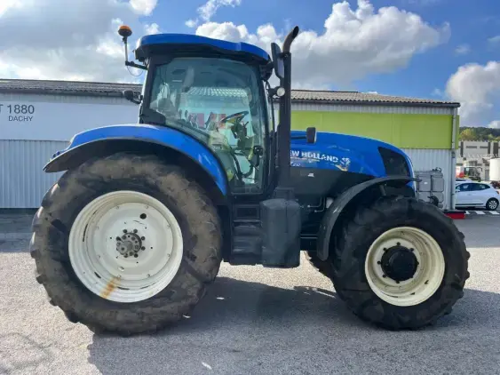 NEW HOLLAND T7.210 - Photo 8