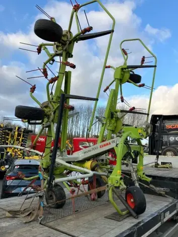 CLAAS Volto 700 - Photo 1