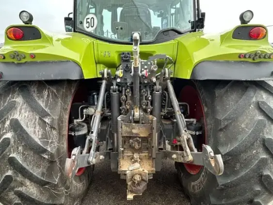 CLAAS ARION 660 CIS+ - Photo 10