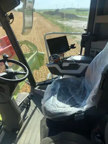 CLAAS Lexion 7700 Montana 4x4 - Photo 10