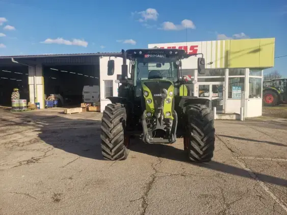 CLAAS Arion 630 c matic - Photo 2