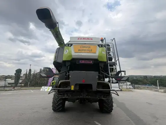 CLAAS Lexion 7700 Montana 4x4 - Photo 6