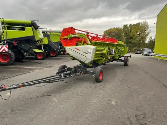 CLAAS LEXION 6700 - Photo 21
