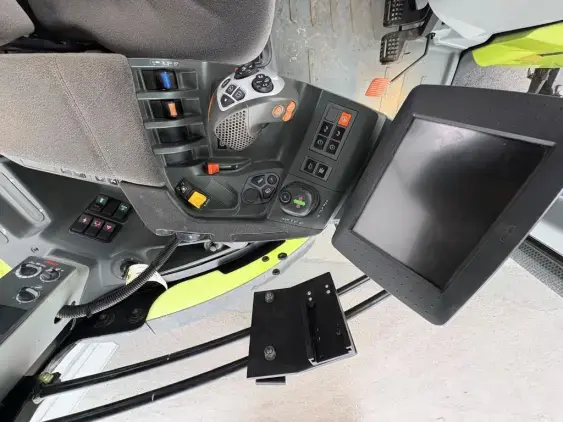 CLAAS AXION 830 HEXA CEBIS  - Photo 13