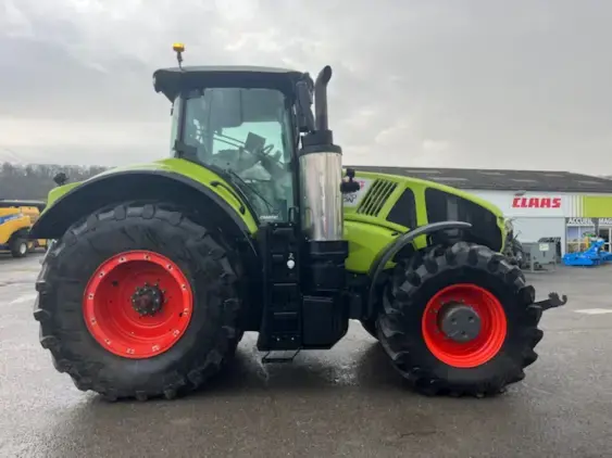 CLAAS AXION 920 CMATIC  - Photo 8