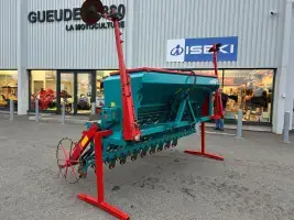 Acheter KUHN    en vente à CLAAS BEAUVAIS GUEUDET 1880