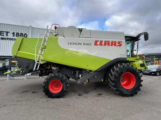 CLAAS Lexion 540 intensive - Photo 11