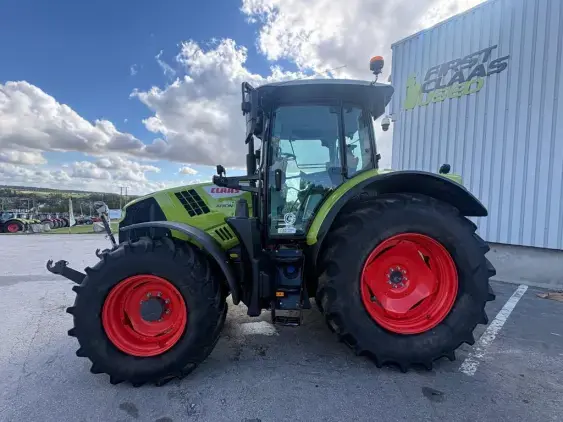 CLAAS ARION 530 - Photo 4