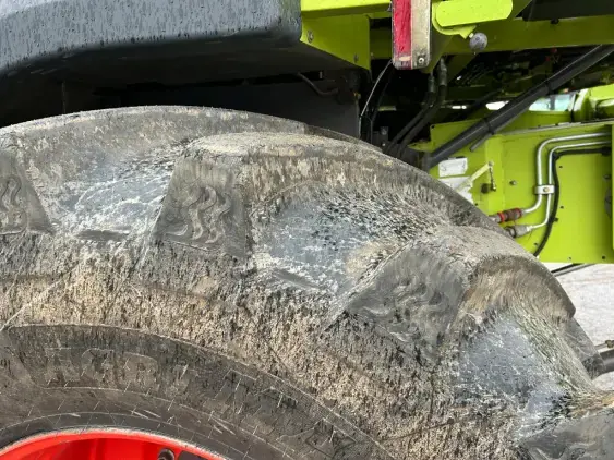 CLAAS LEXION 570 C - Photo 9