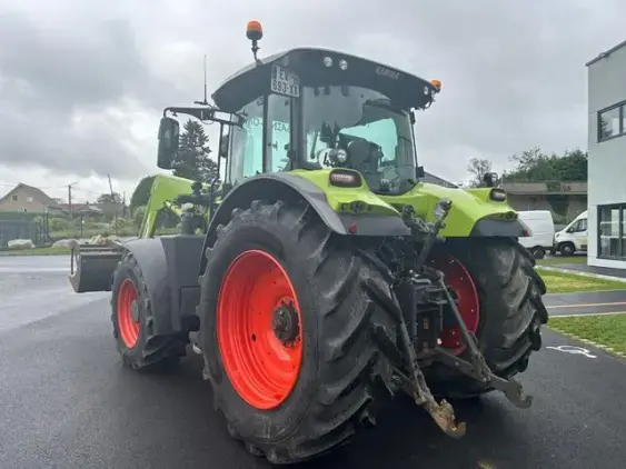 CLAAS Arion 650 Cebis  - Photo 5