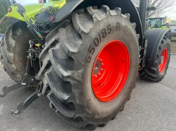 CLAAS AXION 830 CMATIC - Photo 13