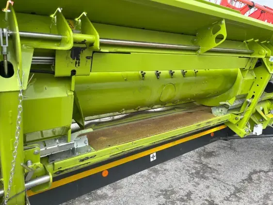 CLAAS Trion 660 Montana  - Photo 27