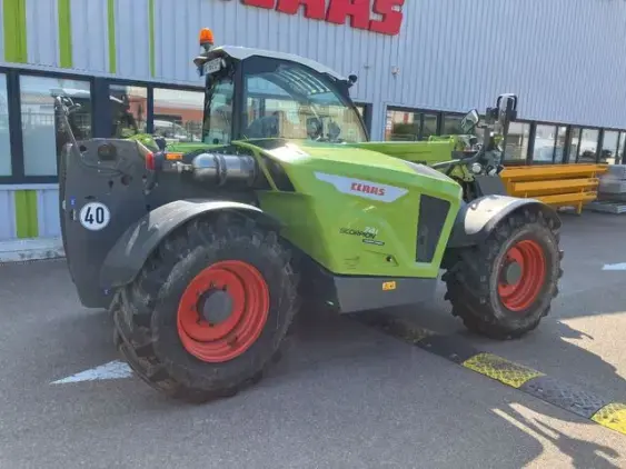 CLAAS SCORPION 741 VARIPOWER - Photo 2