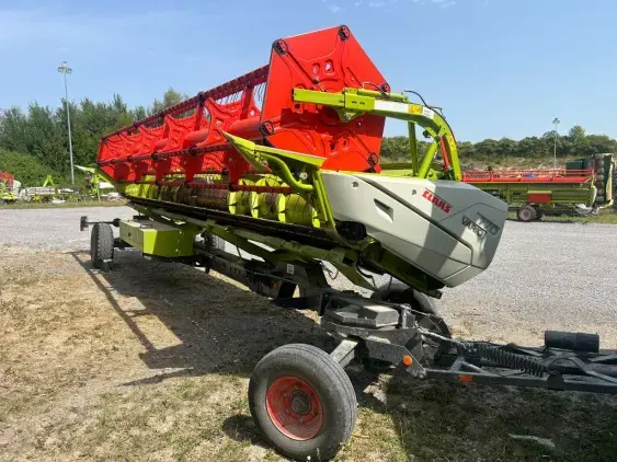 CLAAS Lexion 7500 TT  - Photo 22