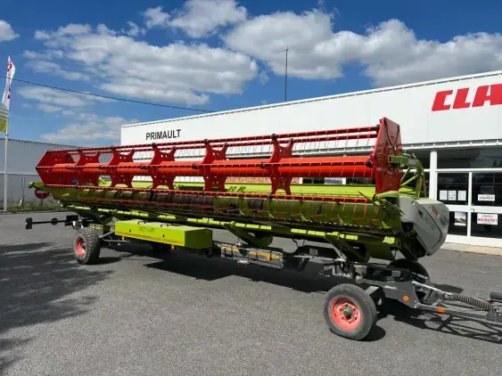 CLAAS Lexion 7400 - Photo 17