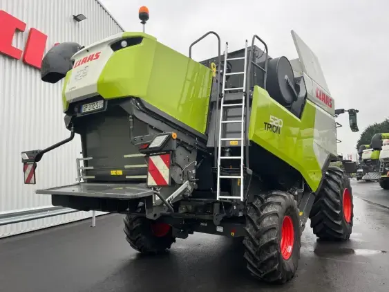CLAAS Trion 520 - Photo 7