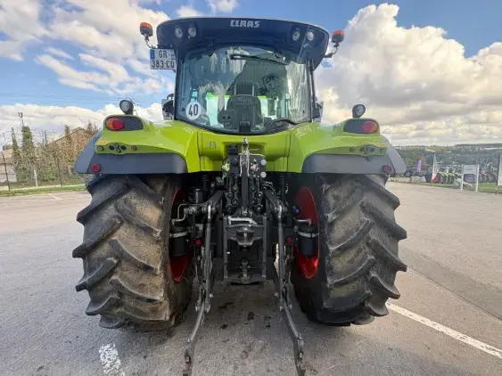CLAAS ARION 530 - Photo 6