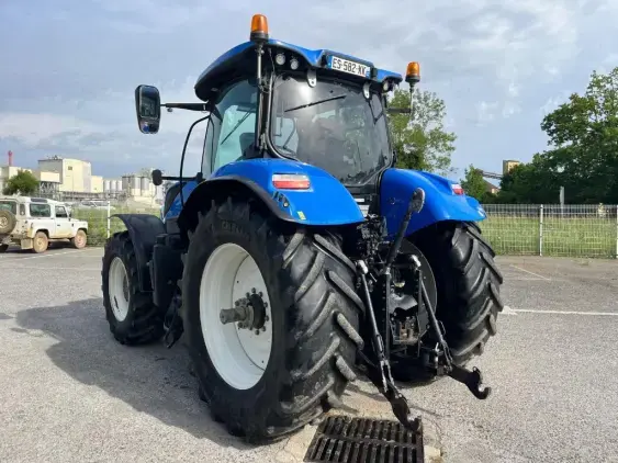 NEW HOLLAND T7.230 - Photo 5