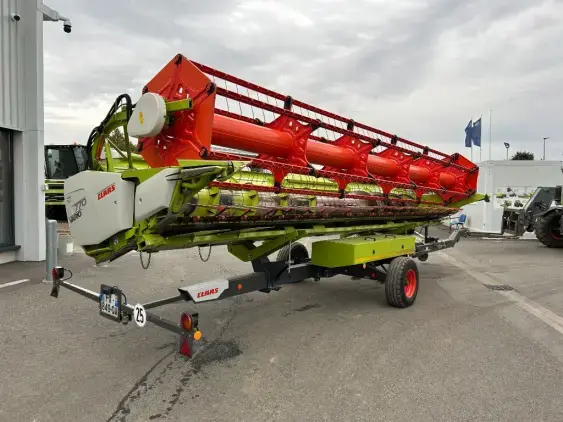 CLAAS Lexion 7400 - Photo 18