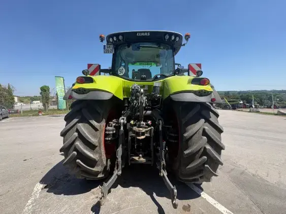 CLAAS AXION 810 - Photo 6