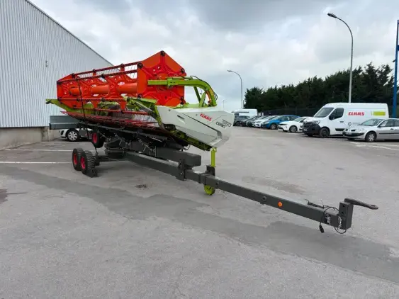 CLAAS TUCANO 420 - Photo 21