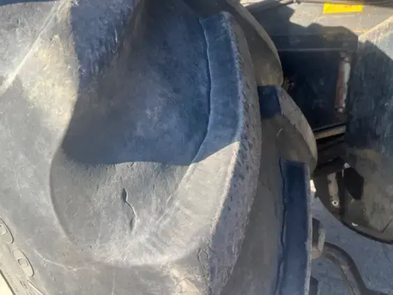 NEW HOLLAND CR 9060 - Photo 17