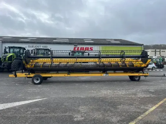 NEW HOLLAND CR 9080 ELEVATION - Photo 29