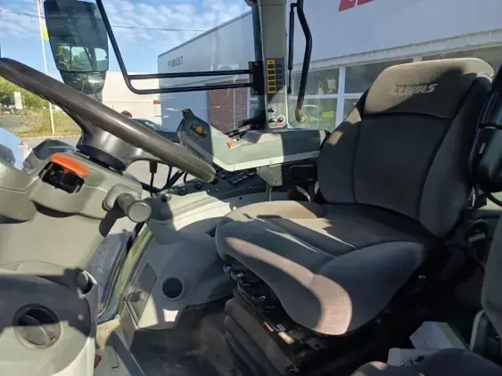 CLAAS Arion 640 t4i - Photo 9