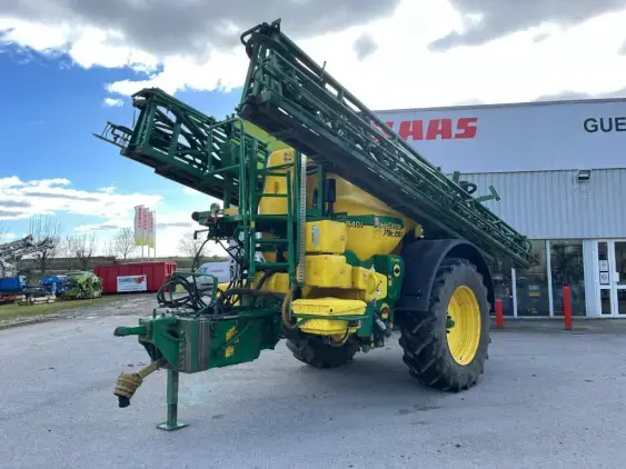 JOHN DEERE 840i - Photo 3