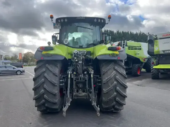 CLAAS AXION 830 - Photo 6