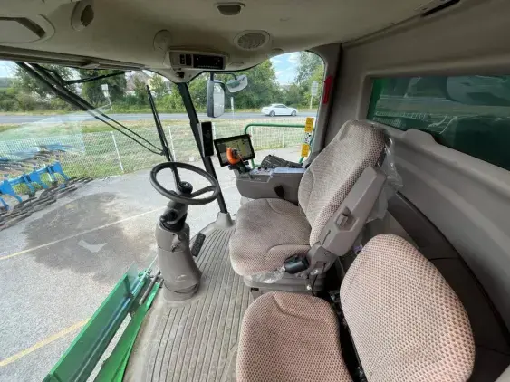 JOHN DEERE T560i HILLMASTER - Photo 17