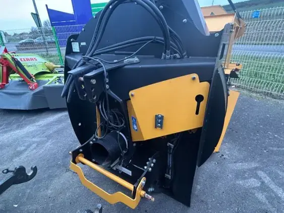 EMILY SIGMA - Photo 2