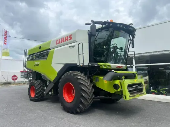 CLAAS Lexion 7500 - Photo 1