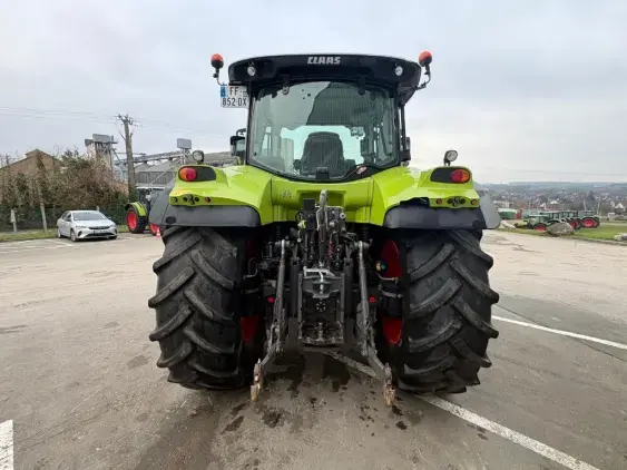 CLAAS ARION 610 - Photo 6